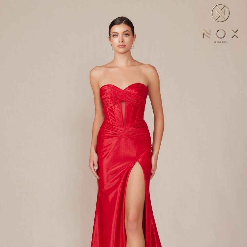 NEW FORMAL SLEEVELESS STRAPLESS PLEATED GOWN W/ TWISTED SWEETHEART NECK NX T1489